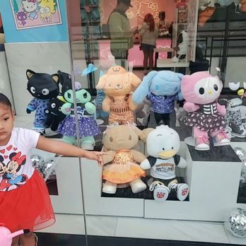 Build-A-Bear x Hello Kitty And Friends Workshop - Toy Stores Near Me - Los Angeles, California Build-A-Bear x Hello Kitty And Friends Workshop - Toy Stores Near Me - Los Angeles, California