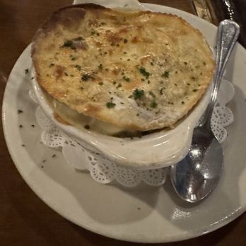 Plumsteadville Inn - Chicken Pot Pie - American Near Me - Pipersville, Pennsylvania Plumsteadville Inn - Chicken Pot Pie - American Near Me - Pipersville, Pennsylvania