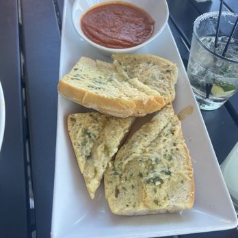 Lucca Bar & Grill - Garlic bread - New American Near Me - Benicia, California