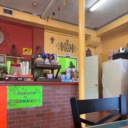 Taqueria La Fogata - Inside