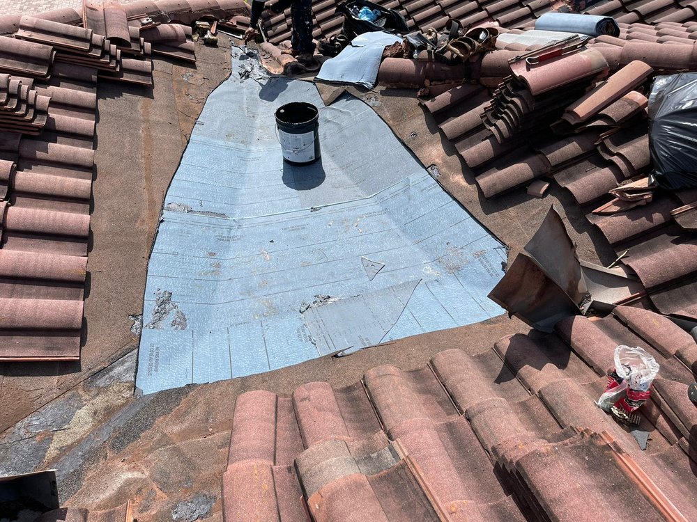 Slide of S & R Roofing Services LLC