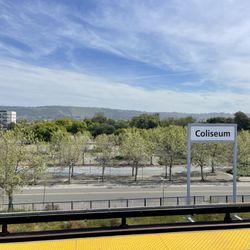 BART to OAK - Coliseum Station - Beautiful view of hills from BART Coliseum Station
