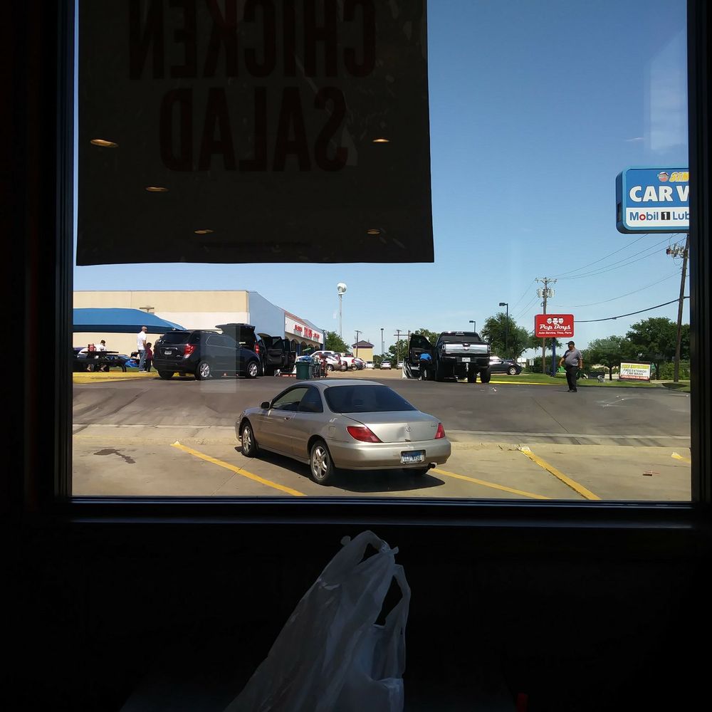 Sitting at Arby's waiting for the tow truck. Screw you Pep Boys.