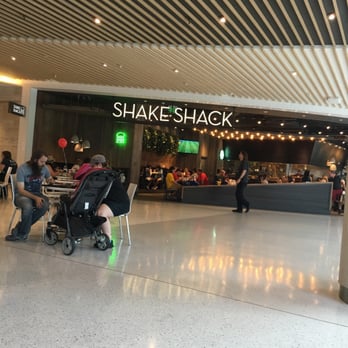 Shake Shack Mall of America - Burgers Near Me - Bloomington, Minnesota