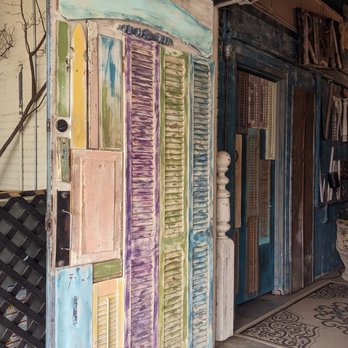 Reinvintage Warehouse - Antiques Near Me - Drayton, South Carolina