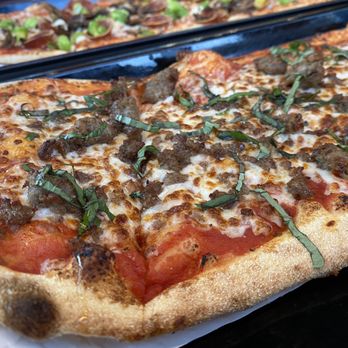 LovePizza - Pizza Near Me - Edmonton, Alberta