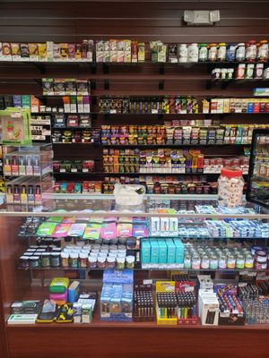 Pitt Discount Smoke, 2707 N Broadway St, Ste B, Pittsburg, KS 66762, US