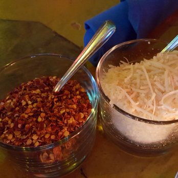 La Vita E Bella - Red Chili Flakes, no ; Grated Cheese, yes! (6/25/17) - Italian Near Me - Seattle, Washington