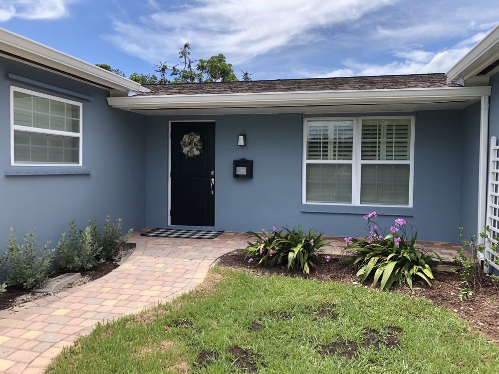 Slide of Del Toro Rain Gutters and Roofing