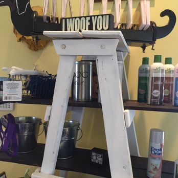 Everything's Irie Doggie Salon - There is slather variety of items. There is even gift cards! - Pet Groomers Near Me - Pensacola, Florida Everything's Irie Doggie Salon - There is slather variety of items. There is even gift cards! - Pet Groomers Near Me - Pensacola, Florida