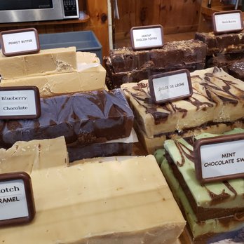 The Acadia Country Store - Gift Shops Near Me - Bar Harbor, Maine