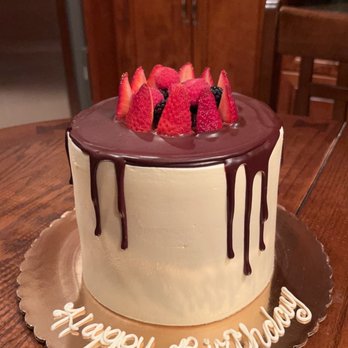 Creative Cakes Bakery - Bakeries Near Me - Tinley Park, Illinois