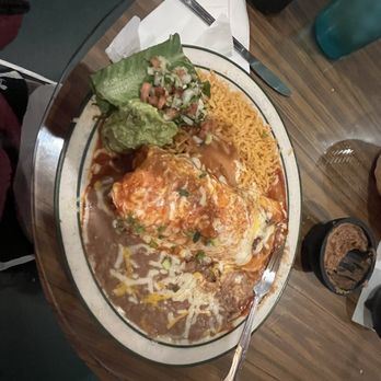 Maria Bonita - carnitas burrito with beans and rice - Mexican Near Me - Agua Dulce, California Maria Bonita - carnitas burrito with beans and rice - Mexican Near Me - Agua Dulce, California