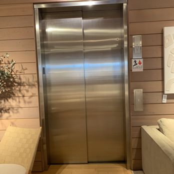 Crate & Barrel - Crate and barrel elevator second floor boca raton fl 1:01 pm February 8 2024 - Home Decor Near Me - Boca Raton, Florida