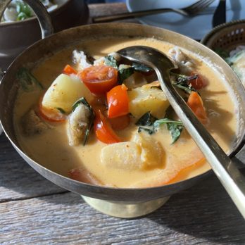 Sisters Thai - Duck curry - Thai Near Me - Potomac, Maryland Sisters Thai - Duck curry - Thai Near Me - Potomac, Maryland