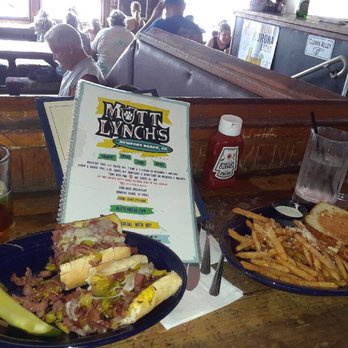Mutt Lynch's - Pubs Near Me - Newport Beach, California Mutt Lynch's - Pubs Near Me - Newport Beach, California