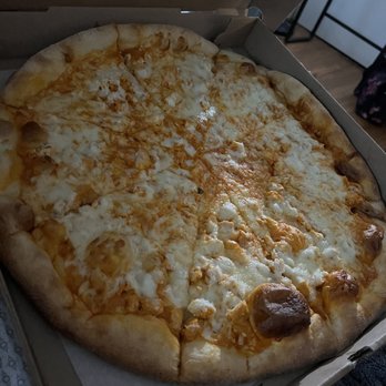 Brooklyn Pizza Parlor - "Buffalo Wing" Pizza - Pizza Near Me - Charlotte, North Carolina Brooklyn Pizza Parlor - "Buffalo Wing" Pizza - Pizza Near Me - Charlotte, North Carolina