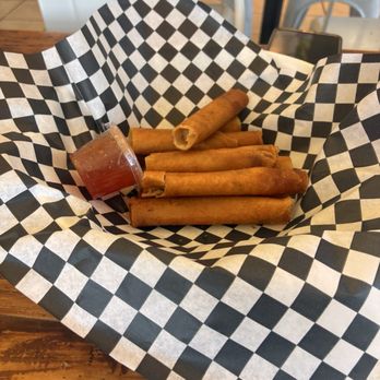 Enseamada Cafe - Lumpia - Filipino Near Me - Everett, Washington