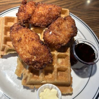 Mimi's Cafe - Chicken and waffles - Breakfast & Brunch Near Me - Folsom, California Mimi's Cafe - Chicken and waffles - Breakfast & Brunch Near Me - Folsom, California