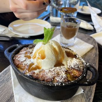 Morrison - Butterscotch Bread Pudding - Gastropubs Near Me - Los Angeles, California Morrison - Butterscotch Bread Pudding - Gastropubs Near Me - Los Angeles, California