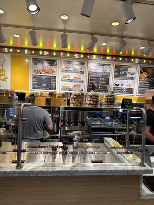 Wafels & Dinges by null