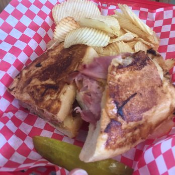 Papa J's - Cuban. - Cafes Near Me - Inverness, Florida