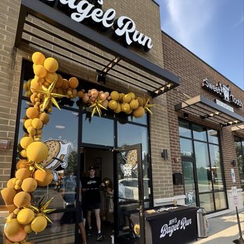 Jeff's Bagel Run - Outside - Bagels Near Me - Downers Grove, Illinois Jeff's Bagel Run - Outside - Bagels Near Me - Downers Grove, Illinois