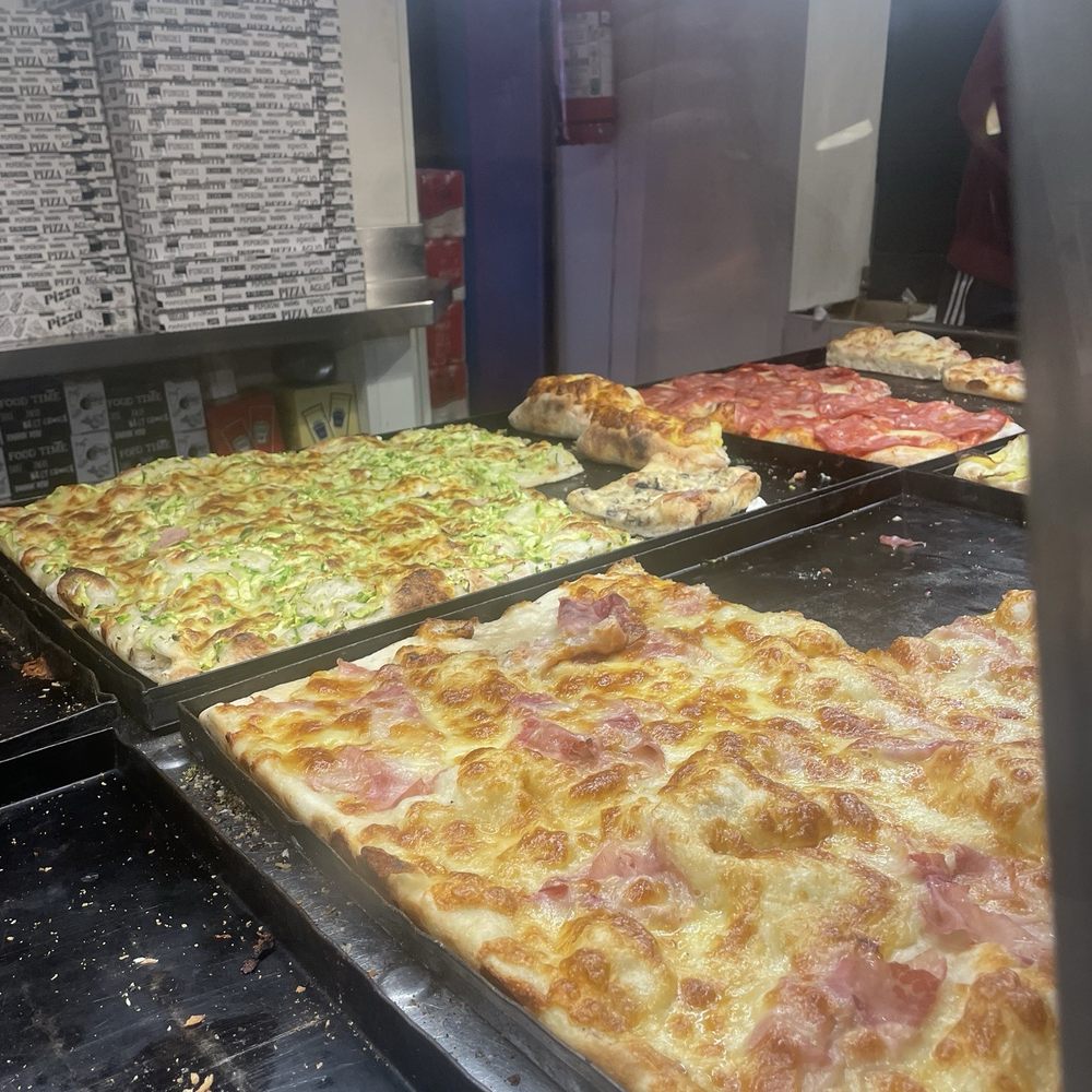 Pizza Trilussa - Pizza Near Me - Rome, RM Pizza Trilussa - Pizza Near Me - Rome, RM