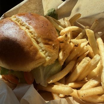 Bubba's Drive Thru - Double meat burger basket - Burgers Near Me - Jay, Oklahoma