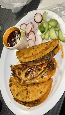 Queen Taco & Sushi by null