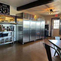 Depot Bbq - Inside, so clean.