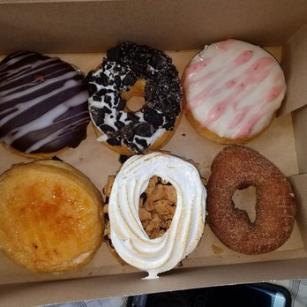 Bake Shack - Donuts were pretty but not OMG in taste - Breakfast & Brunch Near Me - Dania Beach, Florida