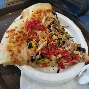 Nikki's Pizza - Quick lunch in the food court- - Pizza Near Me - Lahaina, Hawaii
