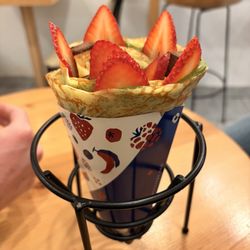 T-Swirl Crepe - Strawberry Truffle