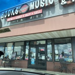 Exterior photo of Mojo Books & Records - Tampa, Florida Exterior photo of Mojo Books & Records - Tampa, Florida