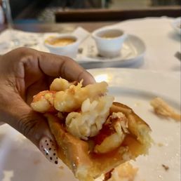 Classic Jumbo Fresh Maine HOT Lobster Roll