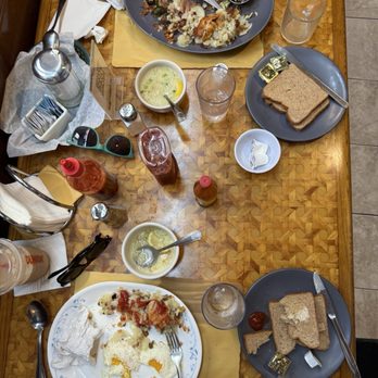 Uncle Mike's Place - Side Full Skirt Steak 2 Eggs Breakfast  Marinated Skirt Steak Lugaw (8 oz) Side Toast Coffee - Breakfast & Brunch Near Me - Chicago, Illinois