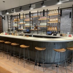 La Taqueria, Darien - Bar area