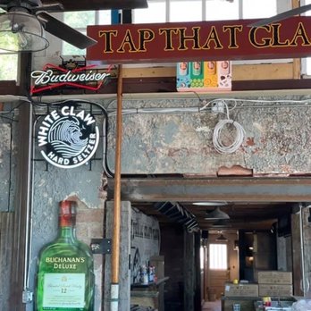 Blackie’s Gas Stop - Gastropubs Near Me - Stephenville, Texas