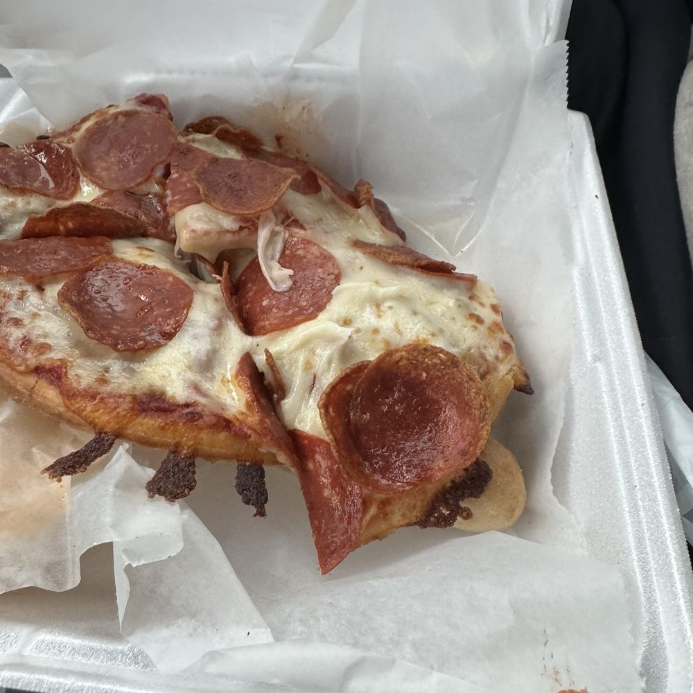 Eddie's Lakeview Pizza - Pizza Near Me - Nineveh, Indiana Eddie's Lakeview Pizza - Pizza Near Me - Nineveh, Indiana
