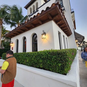 Via Flagler by The Breakers - Shopping Centers Near Me - Palm Beach, Florida Via Flagler by The Breakers - Shopping Centers Near Me - Palm Beach, Florida