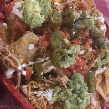 El Zarape - Zarape Nachos with chicken and beans on the side 4/5 - Mexican Near Me - Cypress, California