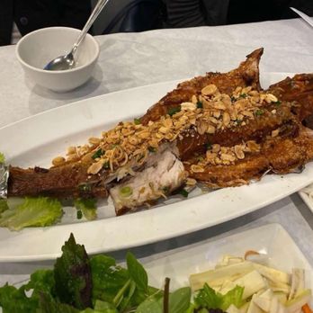 Bien Hen Restaurant - Seafood Near Me - Westminster, California