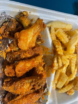CHX N’ WING HUT - Updated February 2026 - 29 Photos & 41 Reviews - 1868 ...