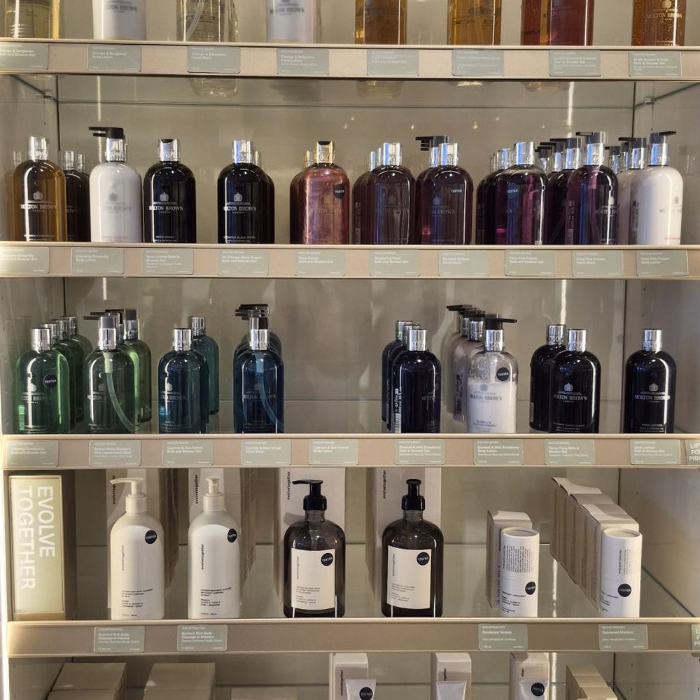 Bluemercury - Cosmetics & Beauty Supply Near Me - Pembroke Pines, Florida