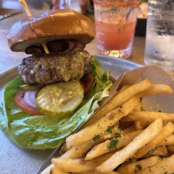 Maggie McFly's | Manchester - Farm To Table Burger with Truffle Fries - Breakfast & Brunch Near Me - Manchester, Connecticut