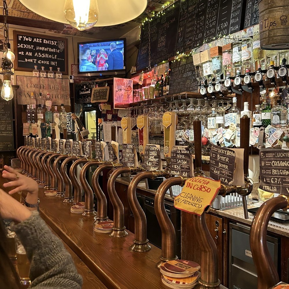 Il Santo Bevitore - Great spot - Pubs Near Me - Venezia, VE