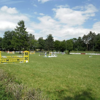Tattersall Reitschule - Pets Near Me - Nuremberg, BY