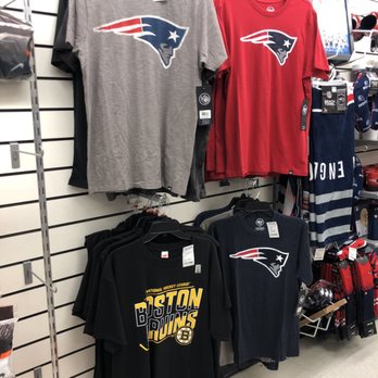 Marshalls - Department Stores Near Me - Danvers, Massachusetts