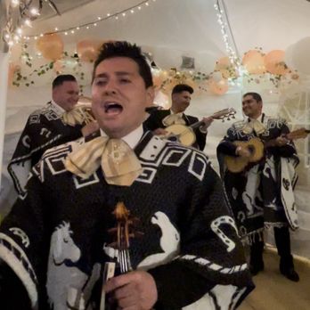 Mariachi Contreras De Tecalitlan - Musicians Near Me